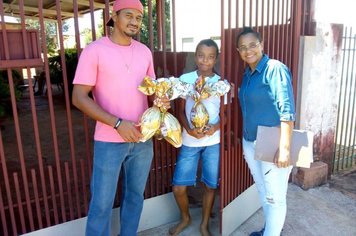 Fundo Social de Solidariedade entrega Ovos de Páscoa.