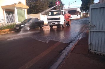 Administração desenvolve desinfecção de ruas