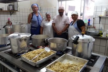 Alimentação especial na Rede Municipal e Estadual da Educação