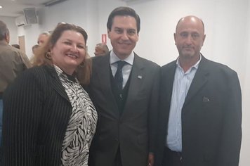 Prefeito de Platina em audiência com o Secretário de Agricultura de São Paulo.