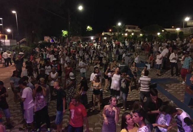 Platina realiza festa de Réveillon